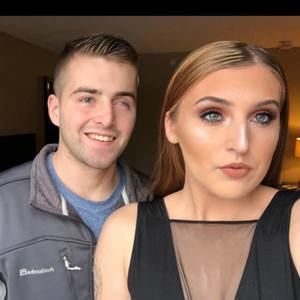 Meet your Posher, Devin